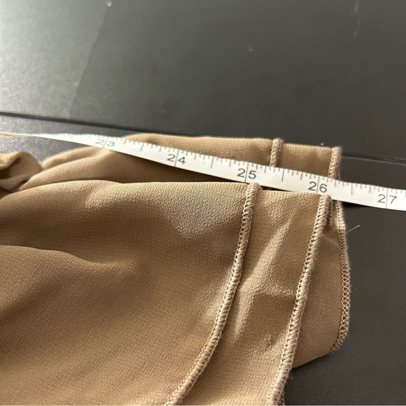 Pretty Little Thing Plus Mocha Bardot Ruffle Detail Shift Dress Size 16 - Picture 7 of 9